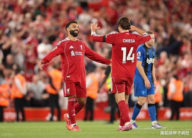 战术调整引发热议！，萨拉赫在SKT比赛中比赛局势复杂再创辉煌时刻