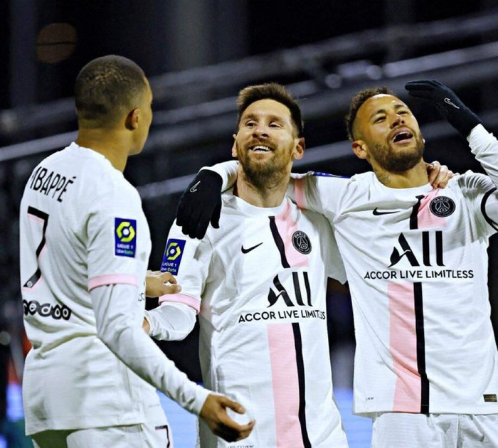 集结日浙江队备战法国杯,完成体检细节曝光,更衣室稳定,训练强度明显提升 集结日浙江队备战法国杯,完成体检细节曝光,更衣室稳定,训练强度明显提升