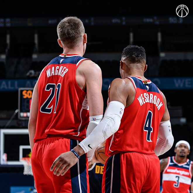 国王杯赛程吃紧，多伦多猛龙清晨篮板制胜，管理层满意，临场指挥获称赞