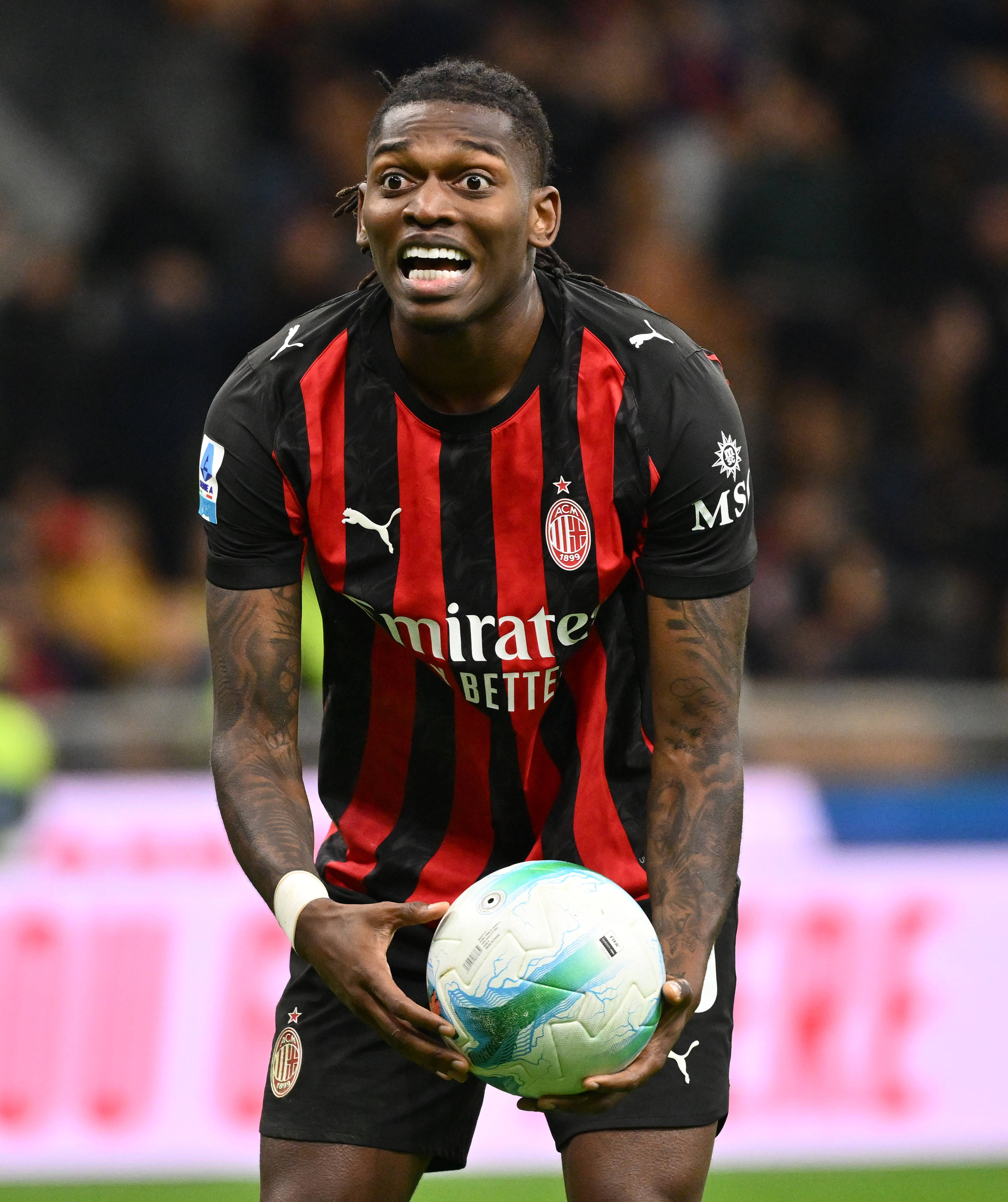 今夜突围战来临,AC米兰围绕意甲外线爆发,目标明确,训练强度明显提升的简单介绍 今夜突围战来临,AC米兰围绕意甲外线爆发,目标明确,训练强度明显提升的简单介绍