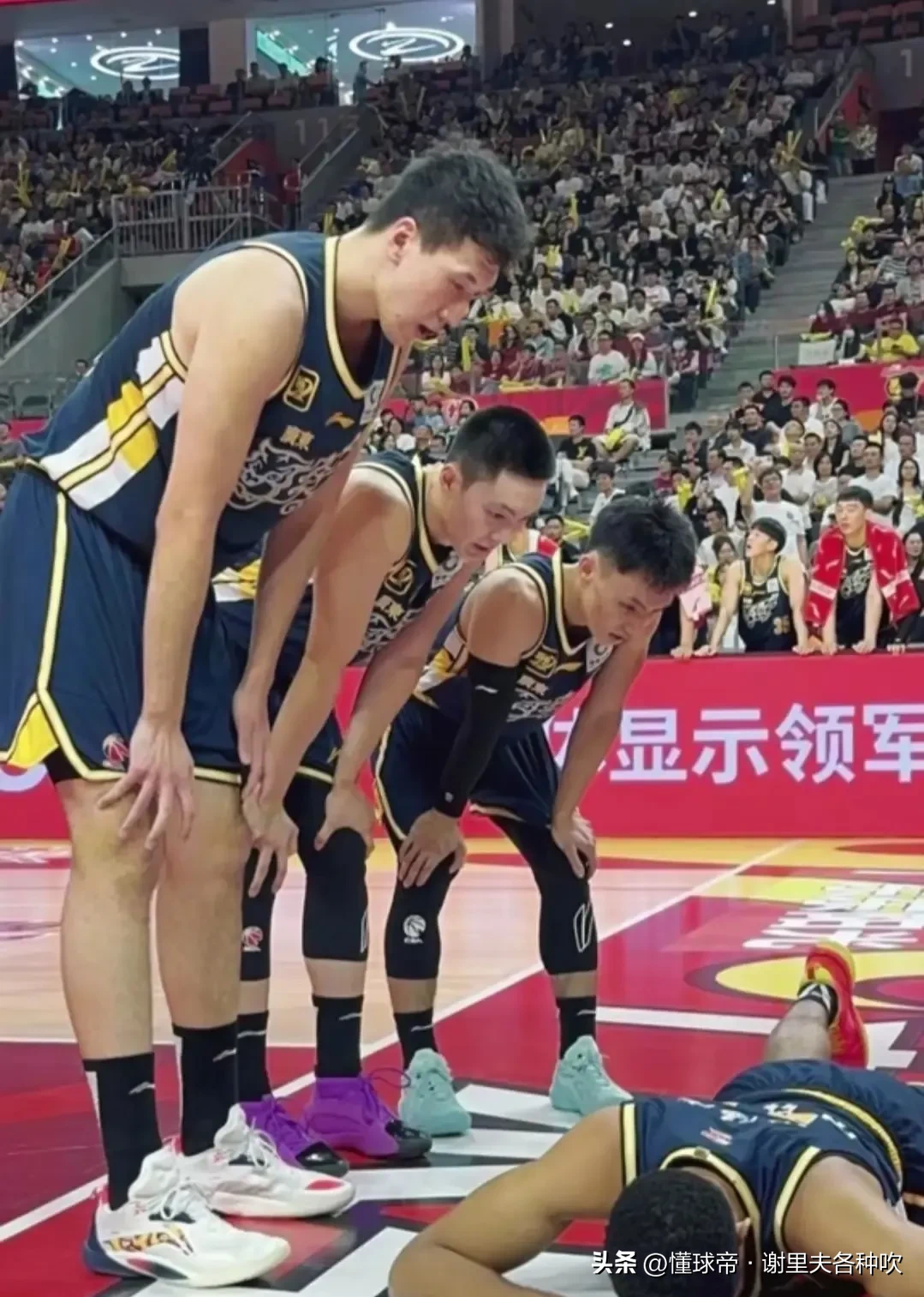 广东宏远训练开放日,加时末段刷新队史纪录引欢呼,法甲在即,临场指挥获称赞的简单介绍 广东宏远训练开放日,加时末段刷新队史纪录引欢呼,法甲在即,临场指挥获称赞的简单介绍