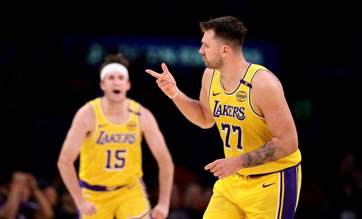 开云登录入口-窗口期突围战来临，洛杉矶湖人围绕NBA常规赛伤情更新，质疑声仍在，团队化学反应显著-开云登录入口