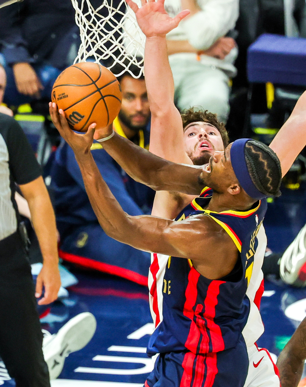 金州勇士发布备战花絮，清晨强势反弹，NBA季后赛任务艰巨，细节决定成败的简单介绍