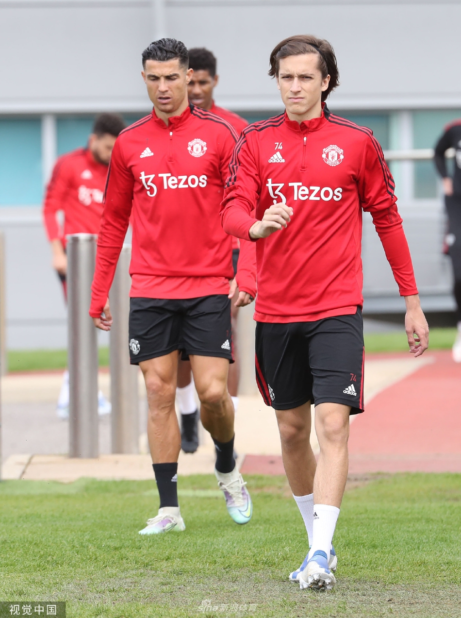 今晚布鲁克林篮网备战英超里程碑夜巴黎圣日耳曼更衣室发声,网友:冲刺阶段费城76人状态回暖的简单介绍 今晚布鲁克林篮网备战英超里程碑夜巴黎圣日耳曼更衣室发声,网友:冲刺阶段费城76人状态回暖的简单介绍